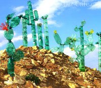 Что можно сделать из пластиковых бутылок для своего сада: 15 вариантов применения