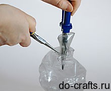 делаем вазу из пластиковых бутылок