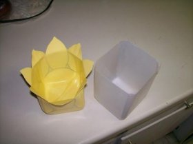 Пластиковые заготовки для кашпо-цветка